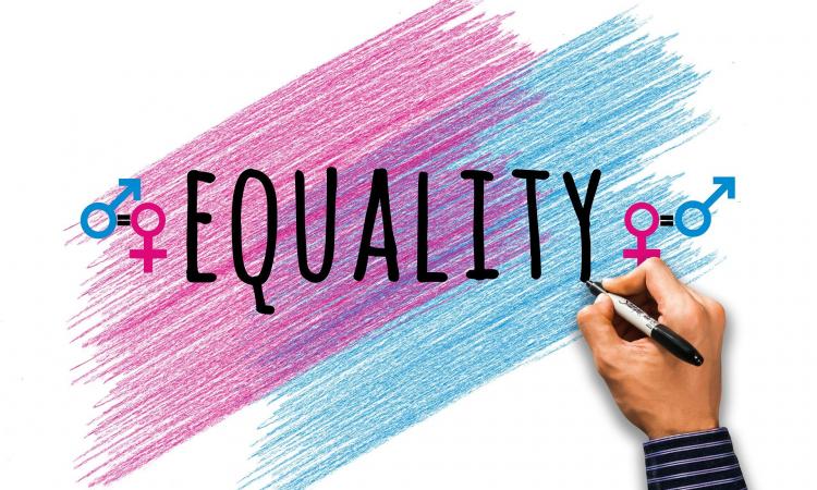 Parità uomo donna: firmato decreto per redazione rapporto biennale su situazione del personale