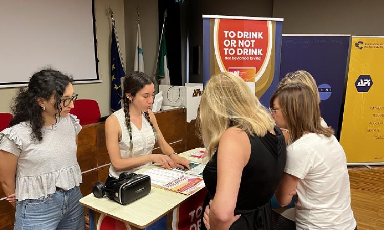 Mostra in Api sul contrasto delle dipendenze nei luoghi di lavoro