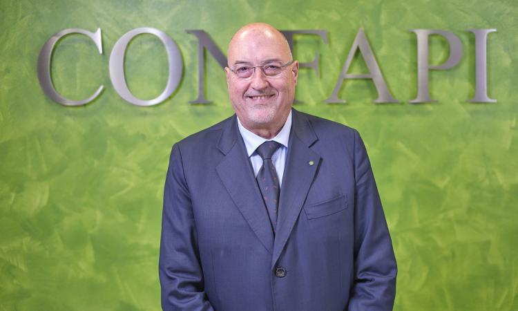 CONFAPI: «FUSIONE TRA PADOVA HALL E INTERPORTO PASSAGGIO NECESSARIO. BASTA POLEMICHE: SERVE UNA SCELTA DI SISTEMA PER IL RILANCIO DELLA FIERA A SOSTEGNO DELL’ECONOMIA LOCALE»