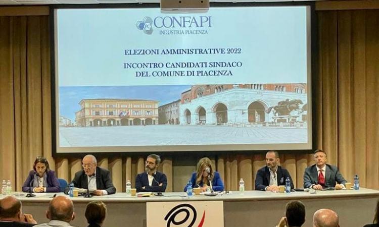 INCONTRO CANDIDATI ALLA CARICA DI SINDACO DEL COMUNE DI PIACENZA