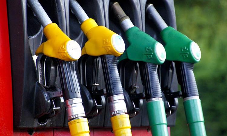 Taglio accise carburanti: proroga fino all’8 luglio 2022